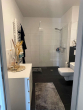 Badezimmer - Hochwertige 3-Zimmer-Wohnung mit Aufzug und Wohnberechtigungsschein